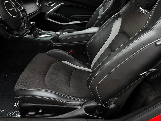 2023 Chevrolet Camaro RWD Convertible 2LT