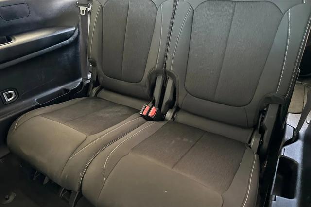2023 Jeep Grand Cherokee L Laredo 4x4