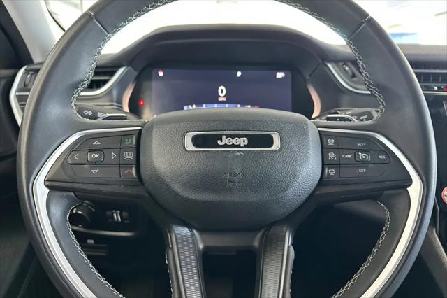 2023 Jeep Grand Cherokee L Laredo 4x4