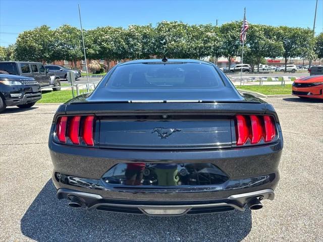 2022 Ford Mustang EcoBoost Premium Fastback