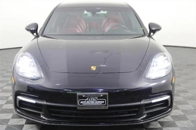 2018 Porsche Panamera Panamera