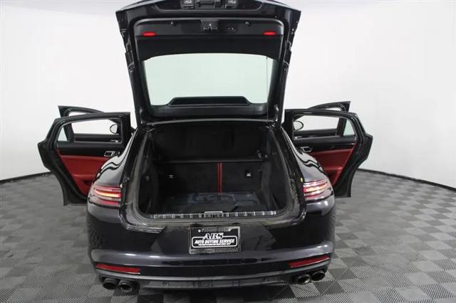 2018 Porsche Panamera Panamera