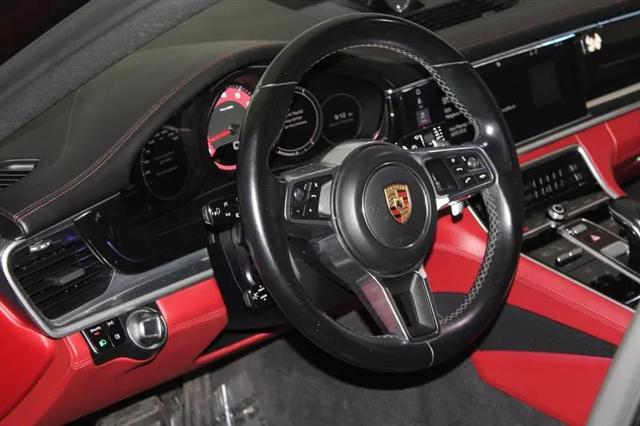 2018 Porsche Panamera Panamera