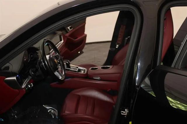 2018 Porsche Panamera Panamera