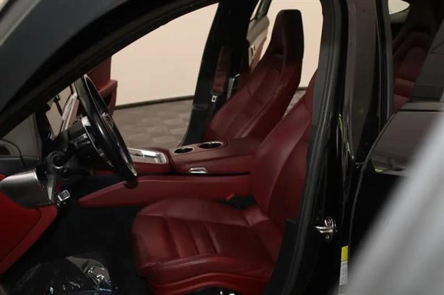 2018 Porsche Panamera Panamera