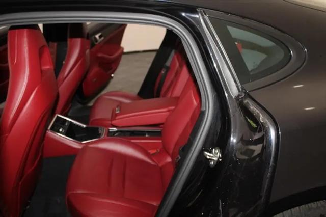 2018 Porsche Panamera Panamera