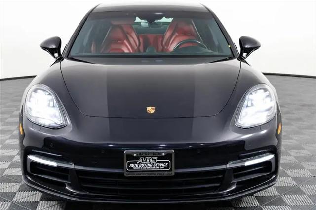 2018 Porsche Panamera Panamera