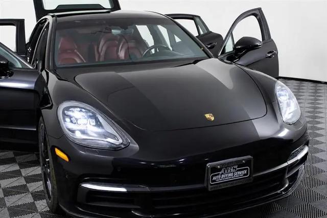 2018 Porsche Panamera Panamera