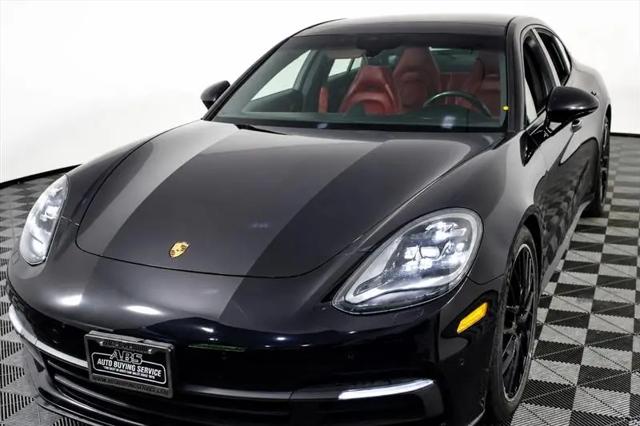 2018 Porsche Panamera Panamera