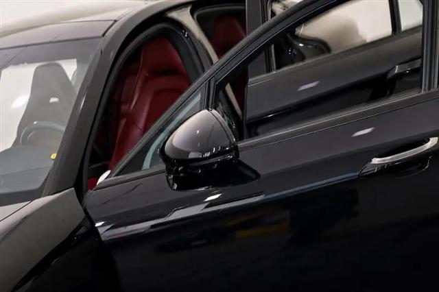 2018 Porsche Panamera Panamera