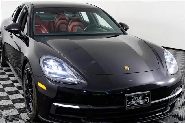 2018 Porsche Panamera Panamera