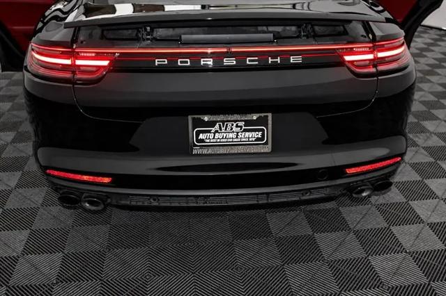 2018 Porsche Panamera Panamera