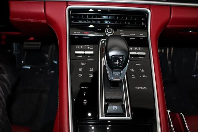 2018 Porsche Panamera Panamera