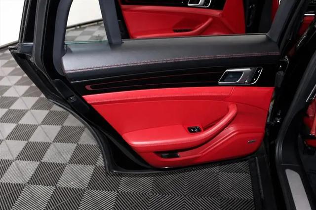 2018 Porsche Panamera Panamera