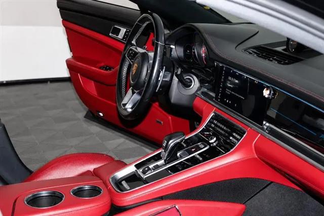 2018 Porsche Panamera Panamera