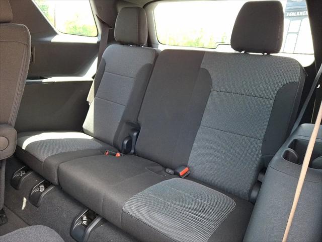 2023 Chevrolet Traverse AWD LT Cloth