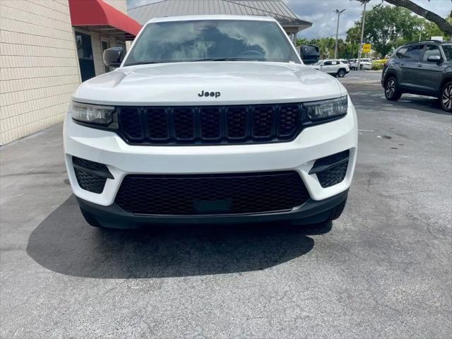 2025 Jeep Grand Cherokee Altitude 4x4