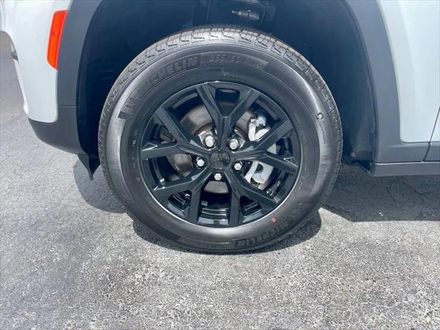 2025 Jeep Grand Cherokee Altitude 4x4