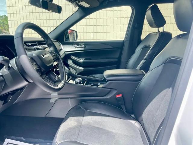 2025 Jeep Grand Cherokee Altitude 4x4