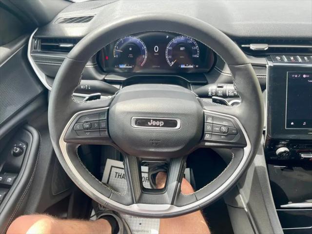 2025 Jeep Grand Cherokee Altitude 4x4