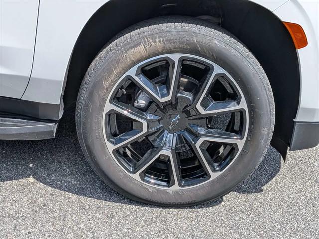 2024 Chevrolet Suburban 4WD RST