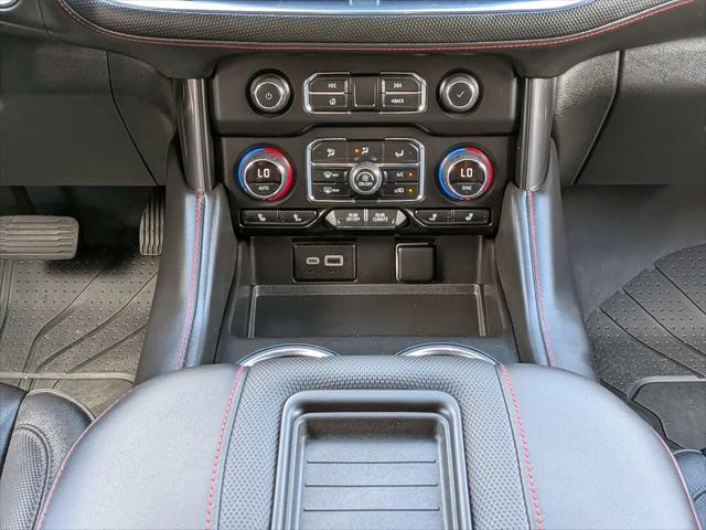 2024 Chevrolet Suburban 4WD RST