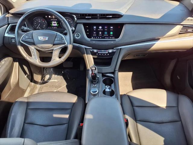 2022 Cadillac XT5 AWD Premium Luxury