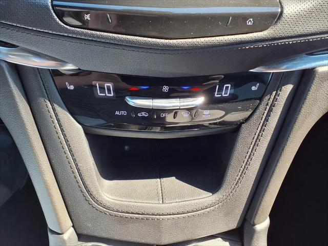 2022 Cadillac XT5 AWD Premium Luxury