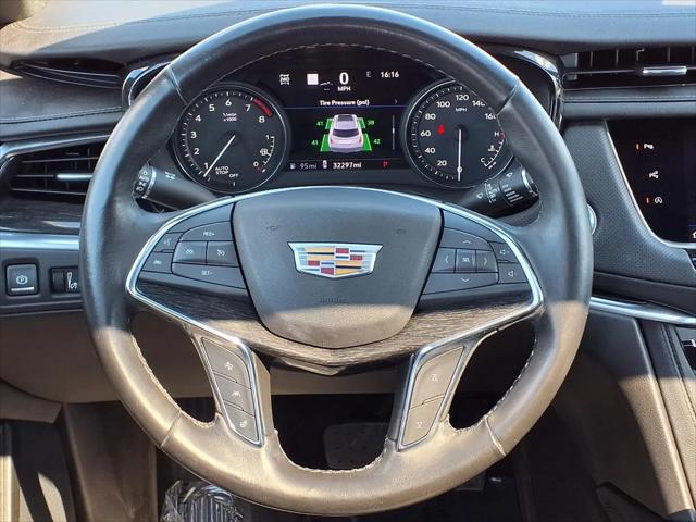 2022 Cadillac XT5 AWD Premium Luxury