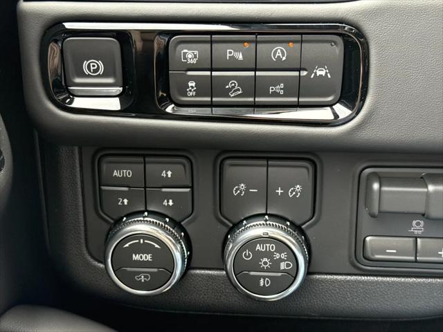 2026 GMC Yukon XL 4WD AT4 Ultimate