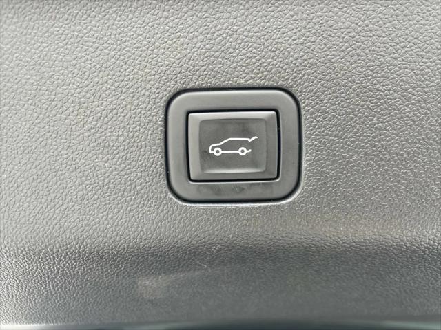 2023 GMC Yukon 4WD Denali