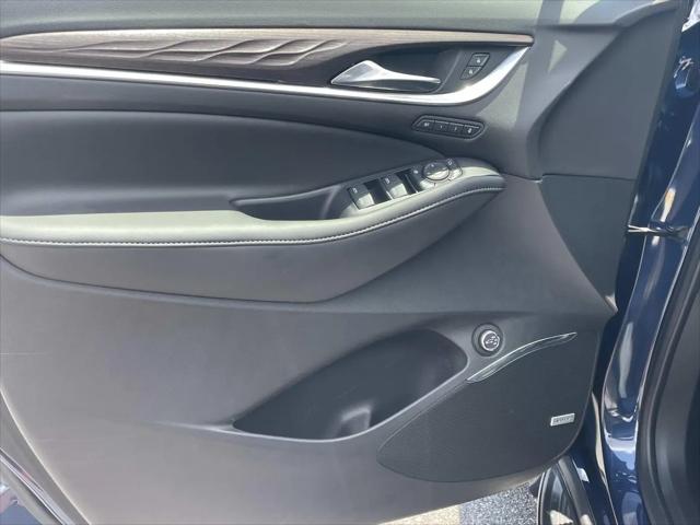 2022 Buick Enclave AWD Avenir