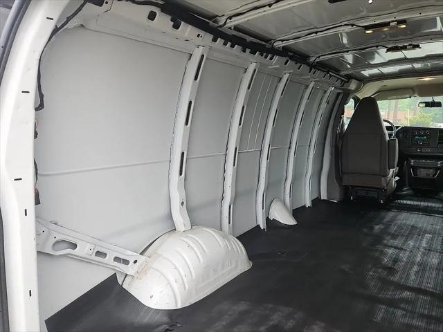 2023 Chevrolet Express Cargo Van RWD 2500 Extended Wheelbase WT