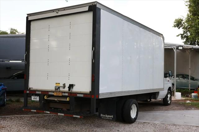 2021 Ford E-450 Cutaway Base