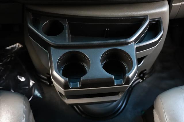 2021 Ford E-450 Cutaway Base