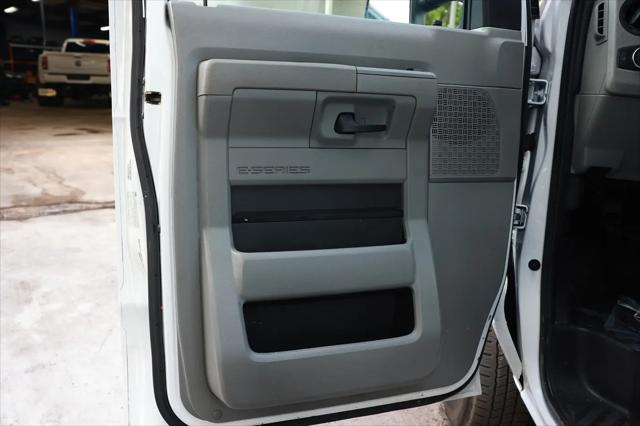 2021 Ford E-450 Cutaway Base