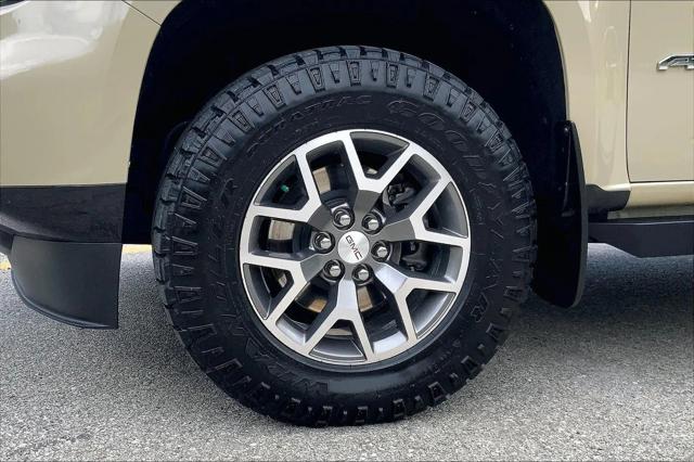 2022 GMC Canyon 4WD Crew Cab Short Box AT4 - Leather