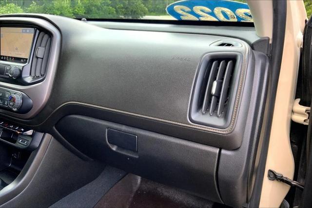 2022 GMC Canyon 4WD Crew Cab Short Box AT4 - Leather