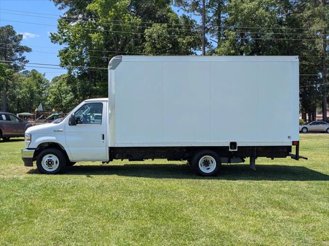 2023 Ford E-350 Cutaway Base