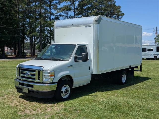 2023 Ford E-350 Cutaway Base
