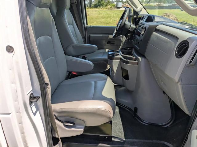 2023 Ford E-350 Cutaway Base