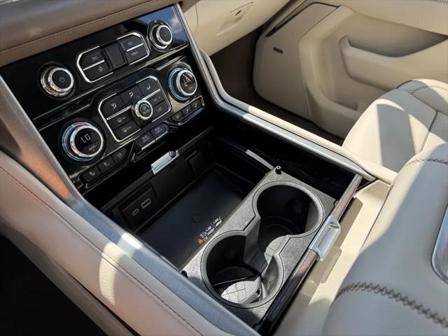 2023 GMC Yukon 4WD Denali