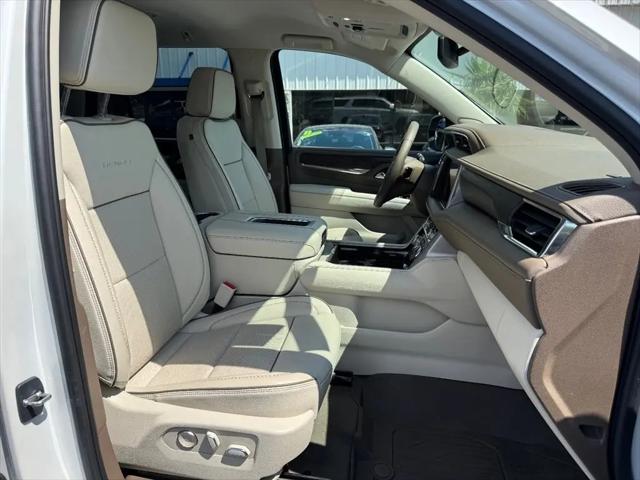 2023 GMC Yukon 4WD Denali