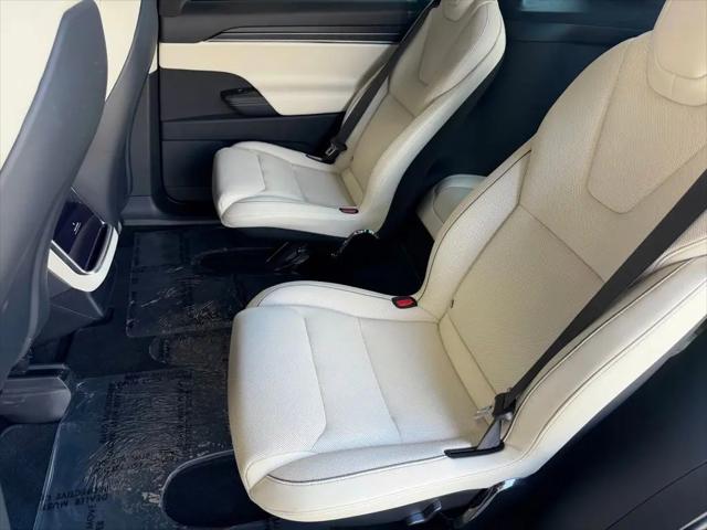 2024 Tesla Model X Plaid Tri Motor All-Wheel Drive