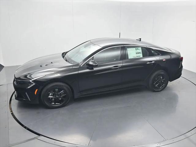 2026 Kia K5 LXS FWD