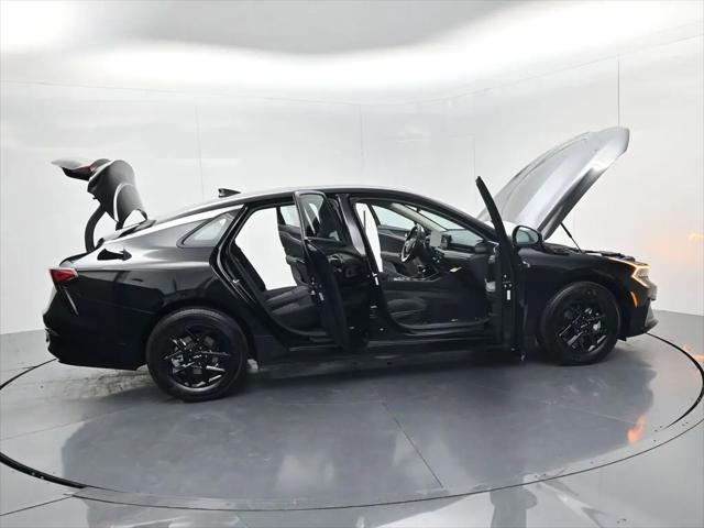 2026 Kia K5 LXS FWD