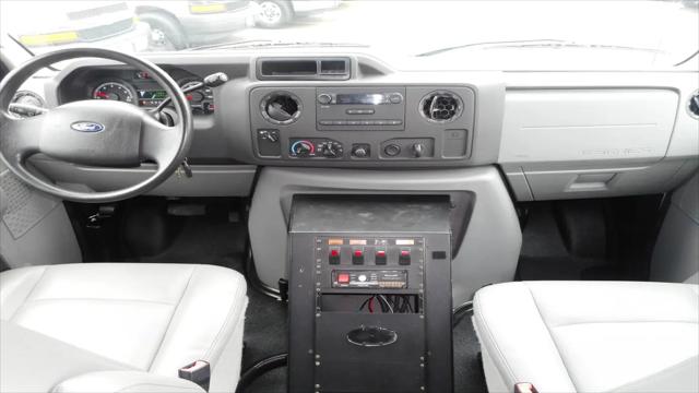 2009 Ford E-350 Super Duty Recreational