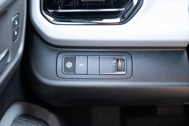 2027 Chevrolet Bolt LT FWD