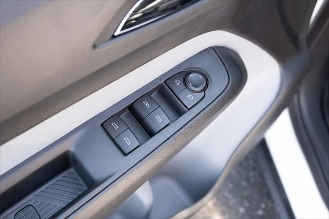 2027 Chevrolet Bolt LT FWD