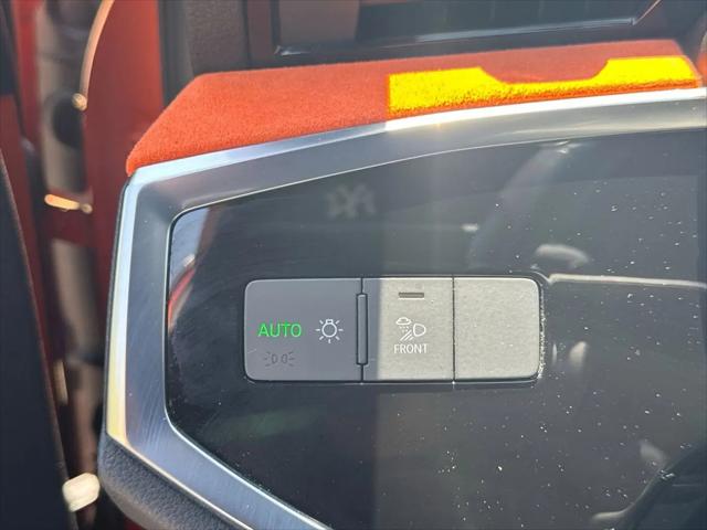 2020 Audi Q3 Prestige 45 TFSI S line quattro Tiptronic